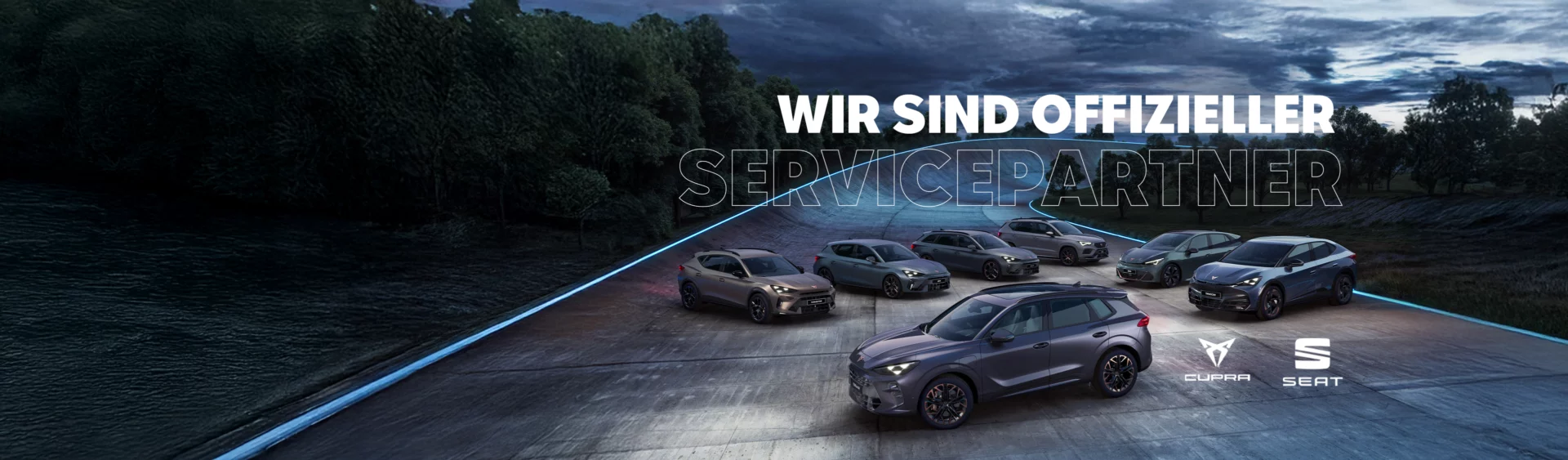 SEAT CUPRA bei Nacht auf dunkler Straße – offizieller Servicepartner Autohaus Melzer